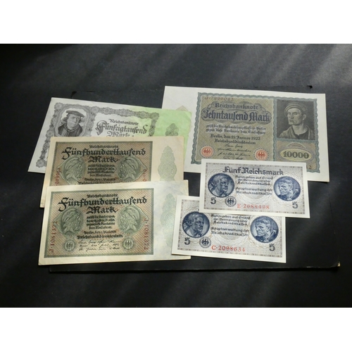 32 - BANKNOTES.  Germany, various, including 10 000 Mark, 19.1.1922, P-71, together with 50 000 Mark, 19.... 