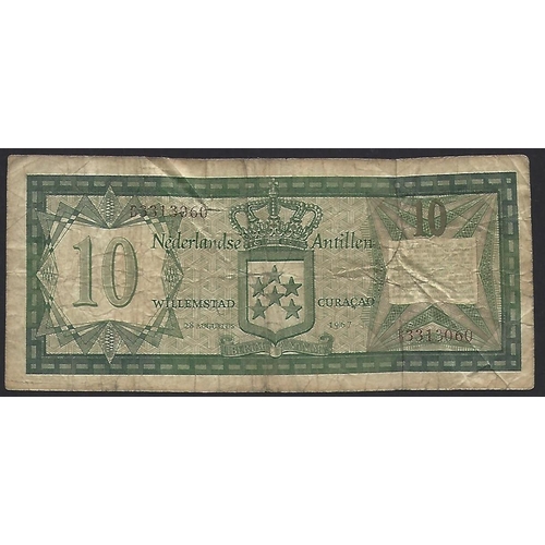 40 - BANKNOTE.  Netherlands Antilles, 10 Gulden, 28th August 1967, P-9a, VG