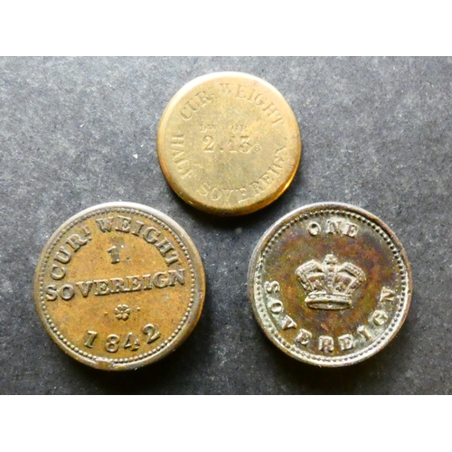 169 - WEIGHTS.  United Kingdom, Victoria (1937-1901), small group of brass coin weights, including ½ Sover... 