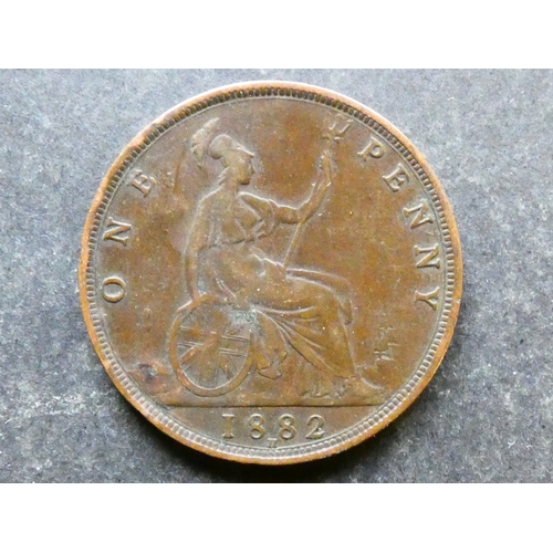 251 - TOKEN.  Great Britain, bronze penny, 1882H, obverse 12, reverse N, S-3955, Freeman-115, obverse engr... 