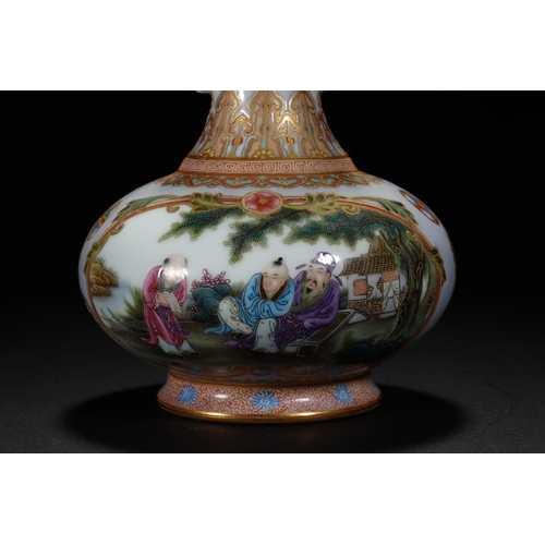 114 - A famille-rose and gilt decorated vase with qianlong four-chacracter mark, Qing Dynasty 16cm high, 1... 