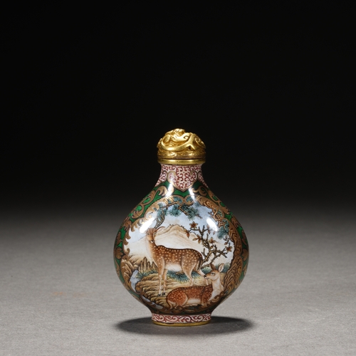 121 - An enamel-painted snuff bottle 'pine and deer' with yongzheng four-character mark, Qing Dynasty6cm h... 