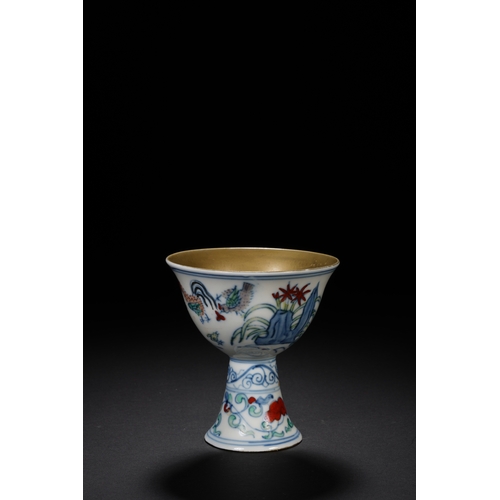 71 - A wucai stem cup with gilt liner, Qing Dynasty 7.5cm diameter, 8cm high