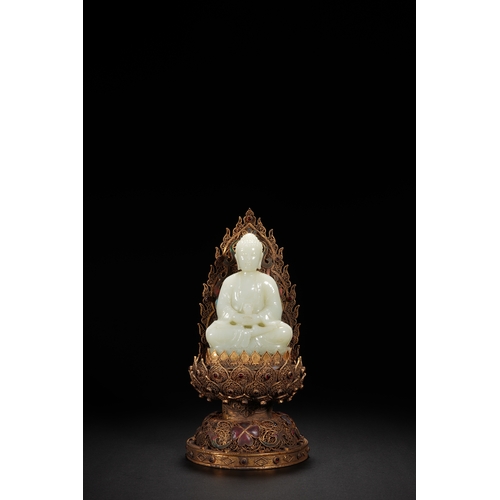 79 - A white jade Amitayus Buddha sitting statue, Qing Dynasty 23cm high, 10.5cm wide