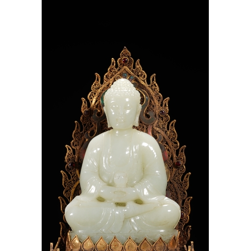 79 - A white jade Amitayus Buddha sitting statue, Qing Dynasty 23cm high, 10.5cm wide