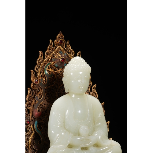 79 - A white jade Amitayus Buddha sitting statue, Qing Dynasty 23cm high, 10.5cm wide