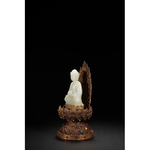 79 - A white jade Amitayus Buddha sitting statue, Qing Dynasty 23cm high, 10.5cm wide