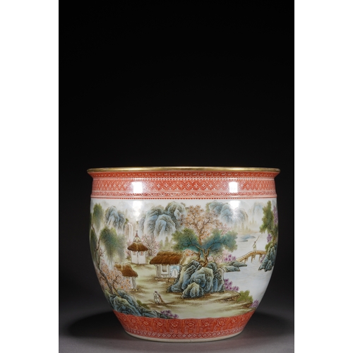 91 - A famille-rose jardinere, Qing Dynasty 26.5cm diameter, 22cm high