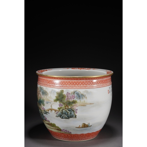 91 - A famille-rose jardinere, Qing Dynasty 26.5cm diameter, 22cm high