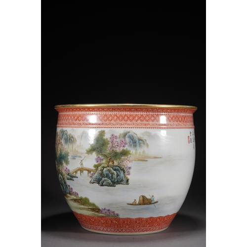 91 - A famille-rose jardinere, Qing Dynasty 26.5cm diameter, 22cm high