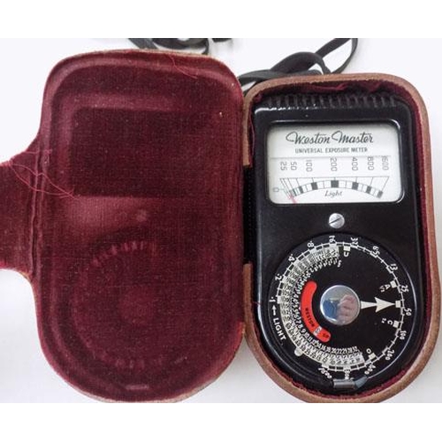 132 - Vintage cased Weston light meter