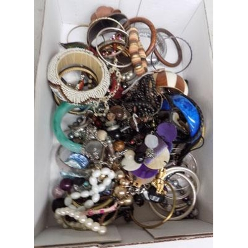 163 - Box of costume jewellery