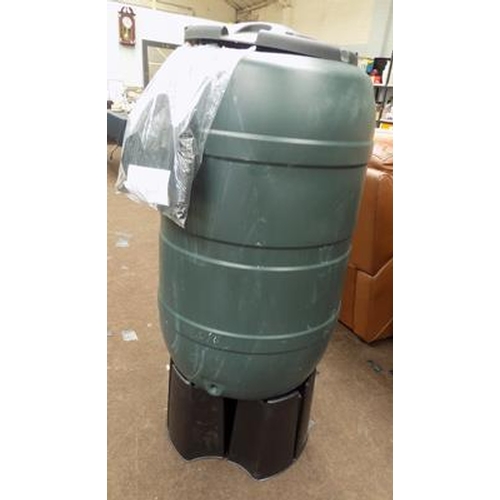 524a - Approx 65 gallon water butt & stand-never used