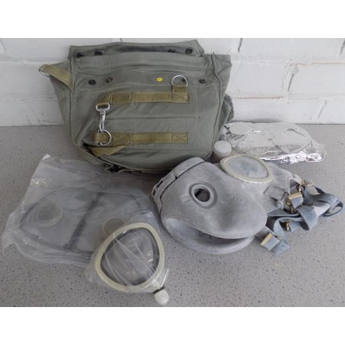 77 - Polish army issue gas mask, brand new in bag