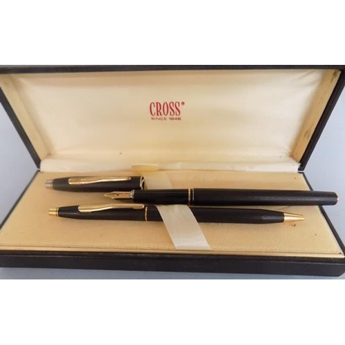 114 - Old Cross fountain pen/propelling pencil in case with spare cartridge