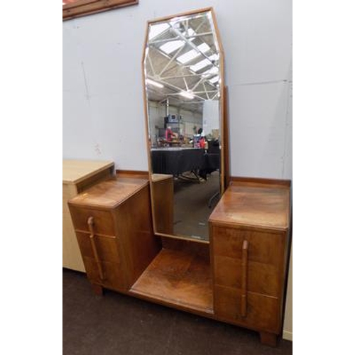 551 - Mirrored back dressing table