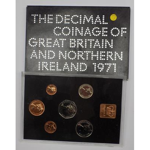 147 - 1971 coin set