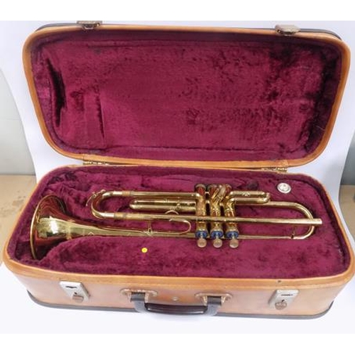 50 - Cased trumpet - Lafleur