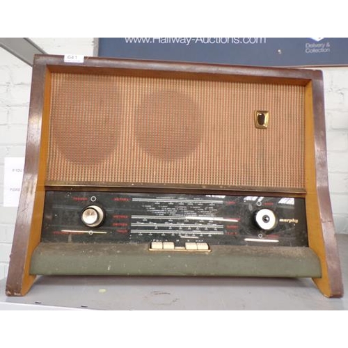 657 - Murphy radio - long wave, medium, short wave and VHF W/O