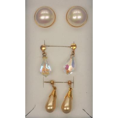 126 - 3x Pairs of 9ct gold earrings