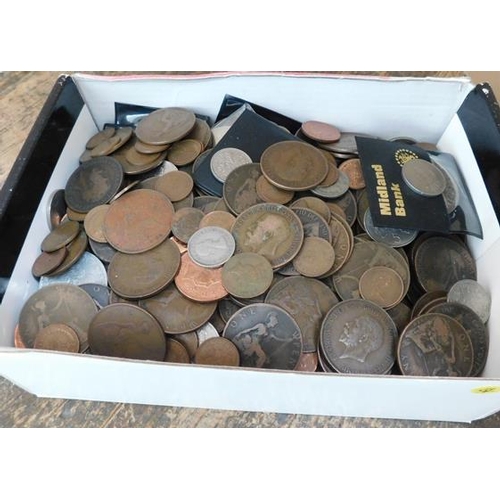 18 - Large selection of vintage coins inc silver