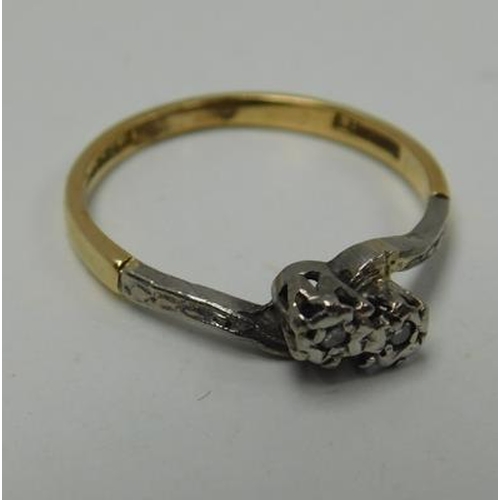 212 - 18ct Gold & platinum diamond ring size M1/2