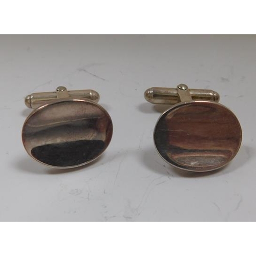 238 - Vintage sterling silver gents cufflinks