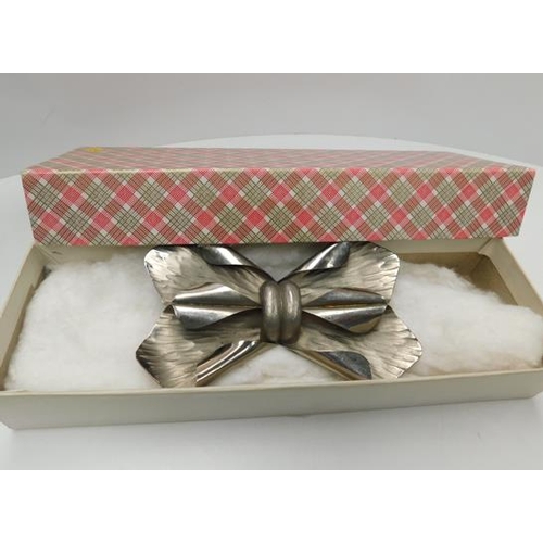 246 - Large 800 silver vintage bow belt buckle