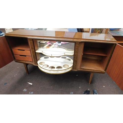 546 - Mid century retro drinks cabinet with swivel middle