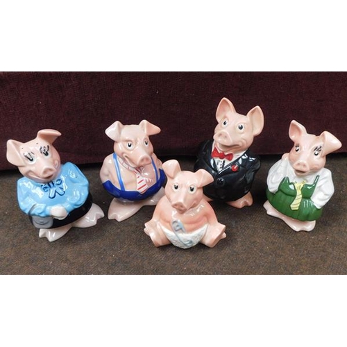 625a - Full set of Nat West pigs with stoppers (x5)