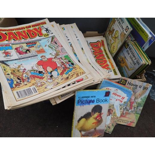 637A - Box of vintage children's comics & Ladybird books