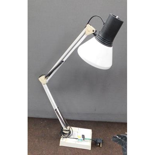 Micromark shop anglepoise lamp