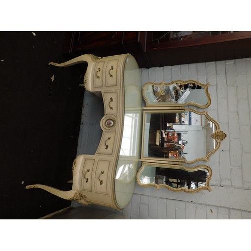 533 - Kidney shaped mirrored dressing table-Regency style
Dimensions - W 49