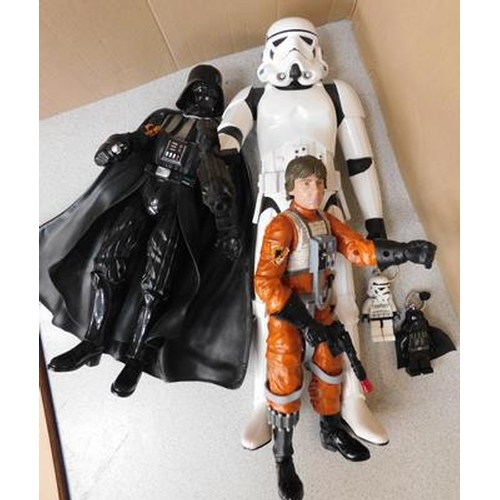111 - 3 x large Star Wars figures - Darth Vader & Luke have sounds, + 2 keyring torches