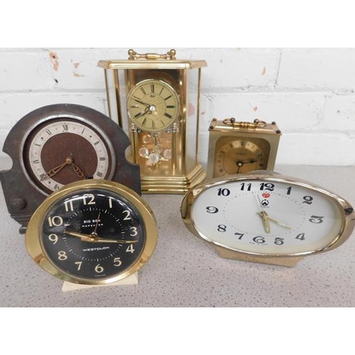 95 - Collection of mantle clocks