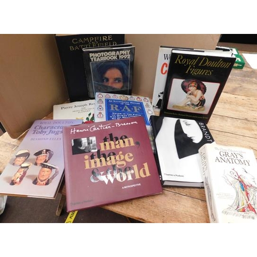 34 - 10x Large books incl. Bill Bandit, Casson, American Civil War, WWII cartoons etc.