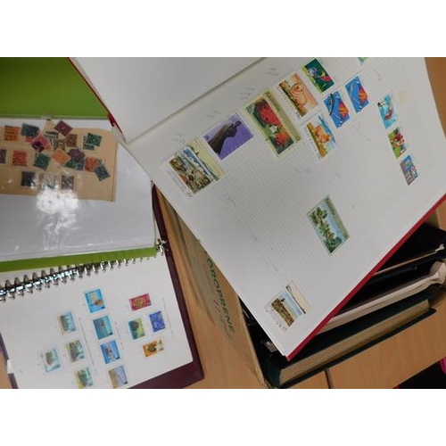 6 - Box containing 9x stamp albums/ stockbook