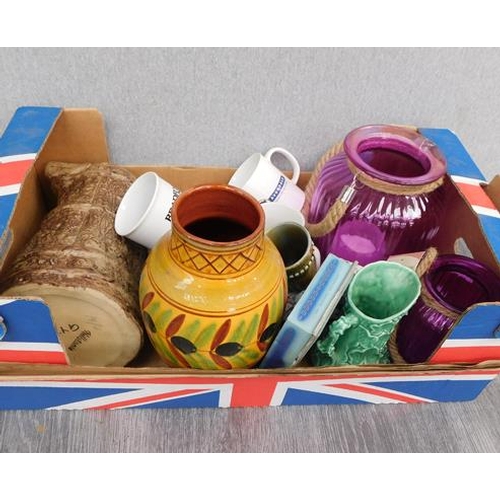 698 - Box of mixed ceramics & collectables