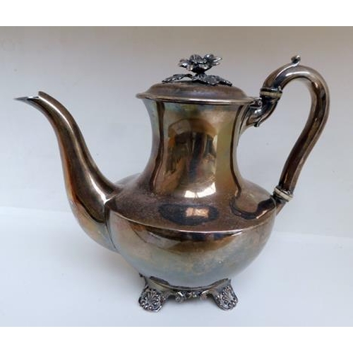100 - Richard Pearce & George Burrows 1830 silver coffee pot. Domed hinged lid with flower finial, handle ... 