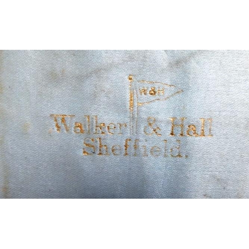 101 - Walker & Hall set of Apostle Spoons & Sugar Tongs. Hallmarked Sheffield 1904