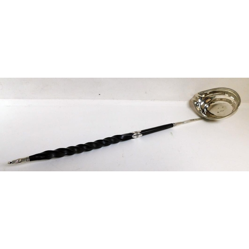 108 - Sterling silver Scottish provincial toddy ladle circ.1800