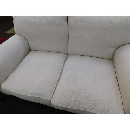 662 - Two seater settee with brass castors