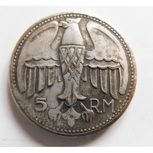 196a - Adolf Hitler 1935 5 RM Coin