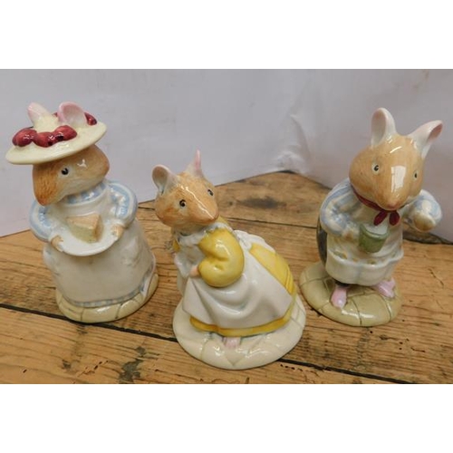 264 - 3x Royal Doulton Mr & Mrs Apple + Catkin (no damage found)