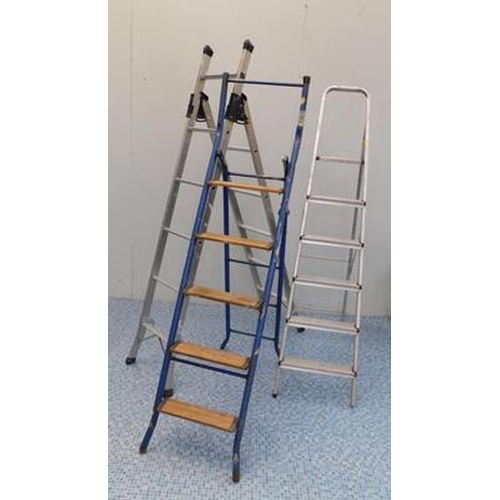 503 - 3x Set of ladders