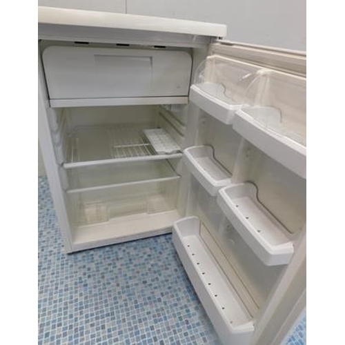 538 - Beko under counter fridge w/o