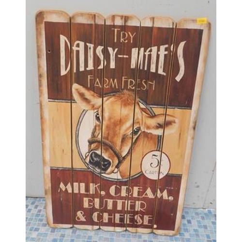 575 - Wooden wall sign-Daisy Maes