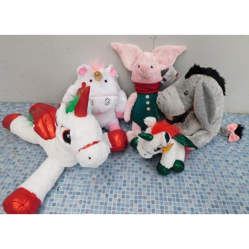 617 - 5x New soft toys inc Piglet & Eeyore