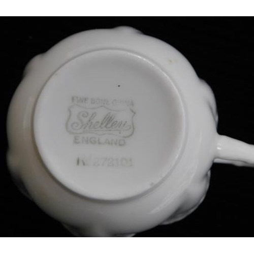 85 - 4x Shelley cups RD 272101 and saucers + 3 extra matching saucers