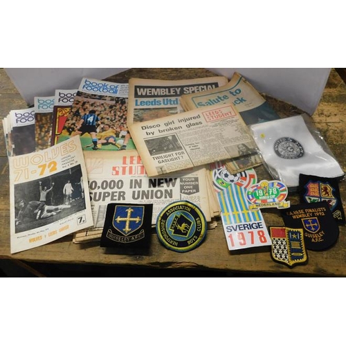 93 - Football ephemera, accessories, memorabilia vintage